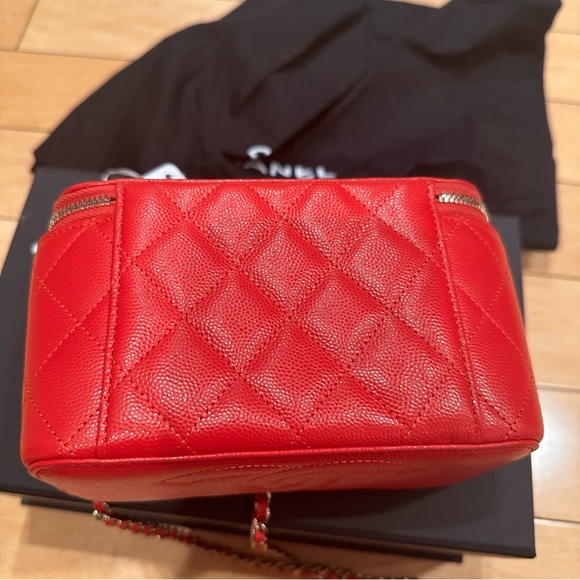 Chanel classic mini vanity with chain. Bright red color, caviar leather - Picture 14 of 14